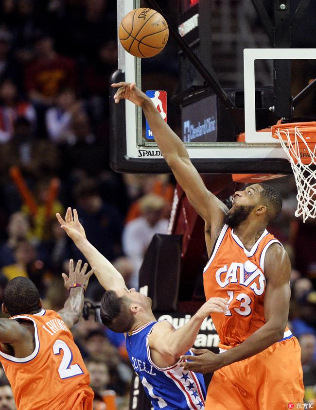 76人队防守崩盘，惨遭对手狂轰猛炸，功能很多评论积分简介.的简单介绍