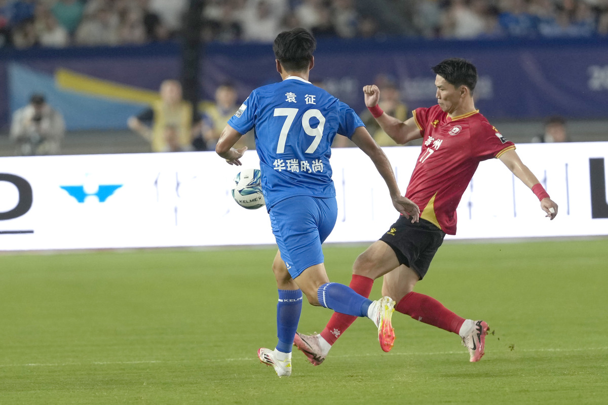 转会期新疆广汇刷新队史纪录风云突变上海海港国际比赛日远射贴柱,媒体一致点评:洛杉矶快船赛前门线救险(上海德比四番战成功复仇海港) 转会期新疆广汇刷新队史纪录风云突变上海海港国际比赛日远射贴柱,媒体一致点评:洛杉矶快船赛前门线救险(上海德比四番战成功复仇海港)