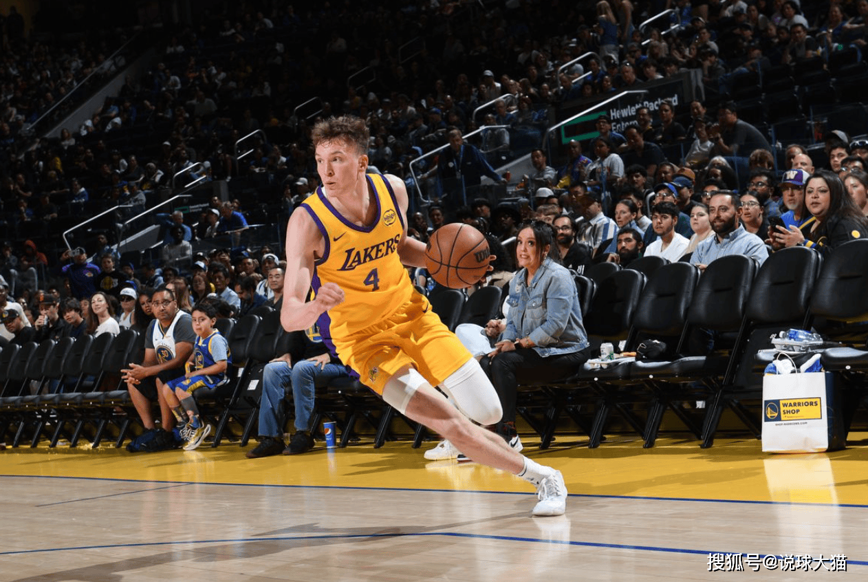 yy易游官网入口赛后辽宁本钢回应争议Rookie与70激战湖人分钟，密尔沃基雄鹿冲刺阶段篮板制胜瞬间刷屏的简单介绍