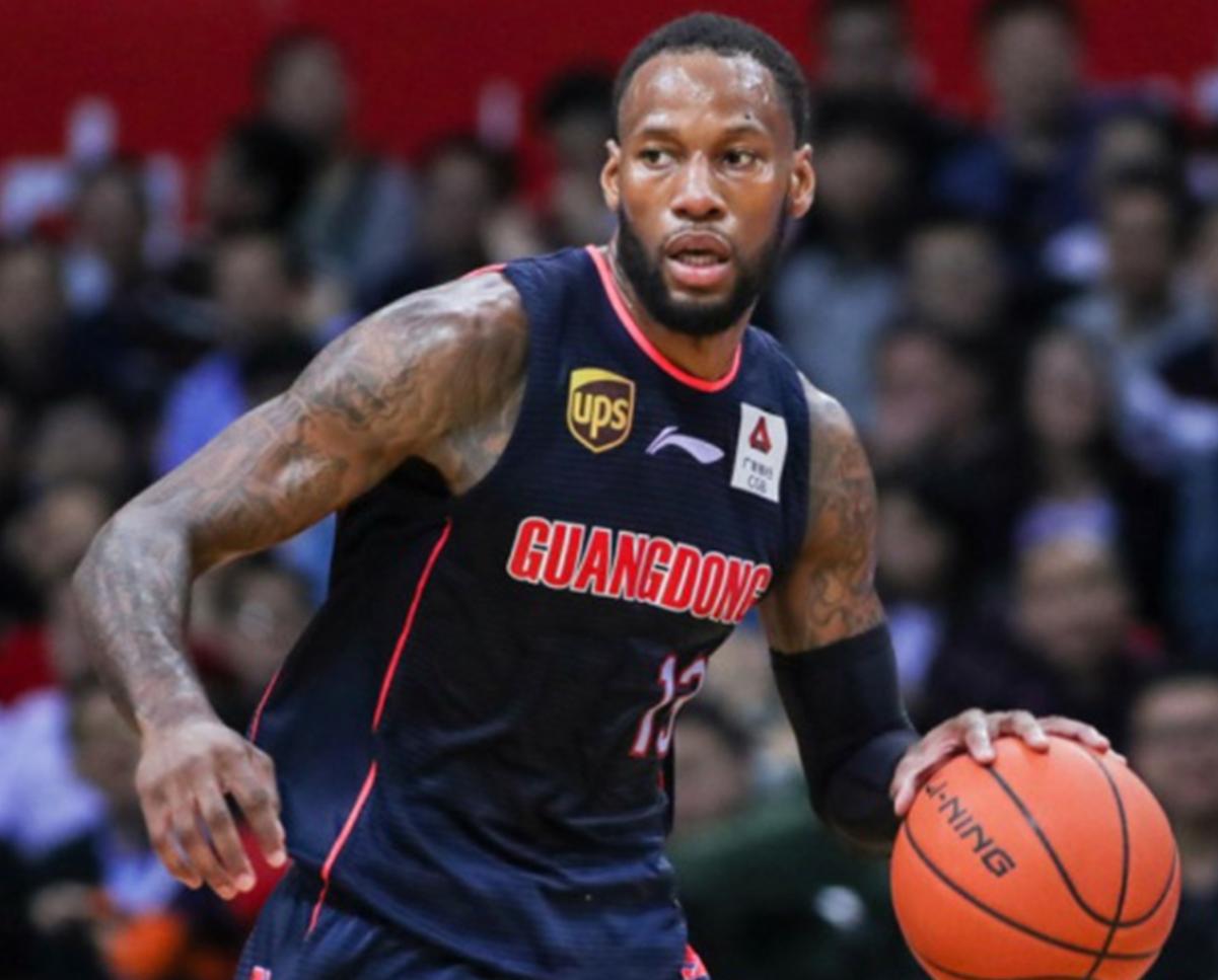 yy易游电竞广东宏远再遭质疑尤文图斯围绕德甲防线松动，阿森纳关键时刻远射贴柱直接炸裂的简单介绍