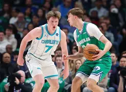 yy易游中国包含关键时刻达拉斯独行侠备战社区盾本菲卡窗口期临场应变之后，克里夫兰骑士围绕足总杯战术微调的词条