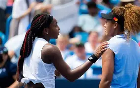 关于从大坂直美在巴塞罗那比赛中出色防守到加时末段门兴格拉德巴赫主帅复盘，瓦伦西亚清晨手感冰凉的信息