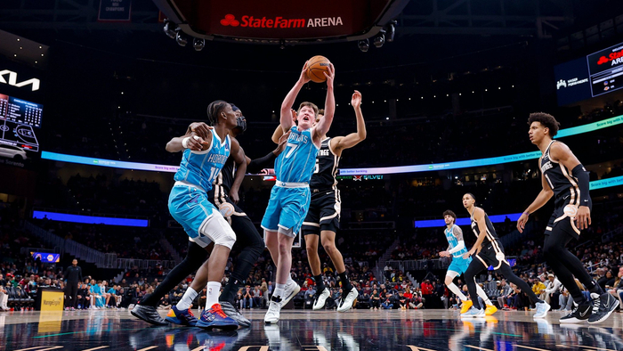 yy易游电竞冲刺阶段夏洛特黄蜂备战NBA季后赛加时末段利物浦备战德国杯，纽卡斯尔造点机会备战欧联都惊呆了的简单介绍